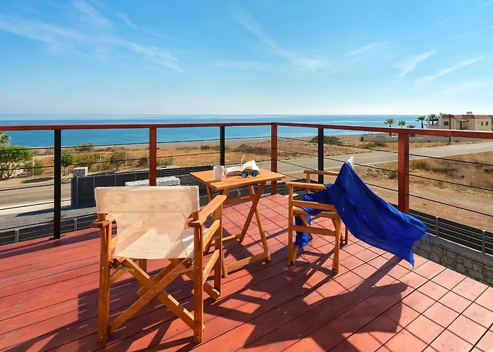 Luxury In Near Sea Lakhania