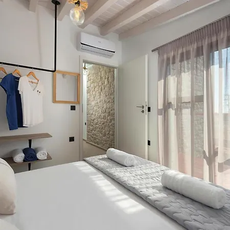 Luxury In Near Sea Λαχανιά